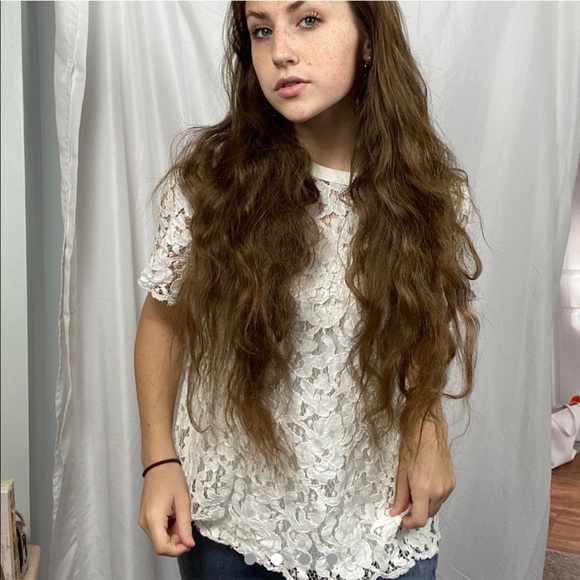 🤍white lace blouse w/cami underneath!!🤍 - Picture 2 of 4